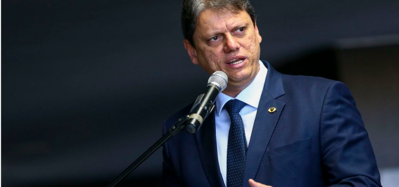 Ministro da Infraestrutura, Tarcísio Gomes de Freitas, afirma que “o  usuário da Dutra vai pagar pela Rio-Santos" - Tamoios News